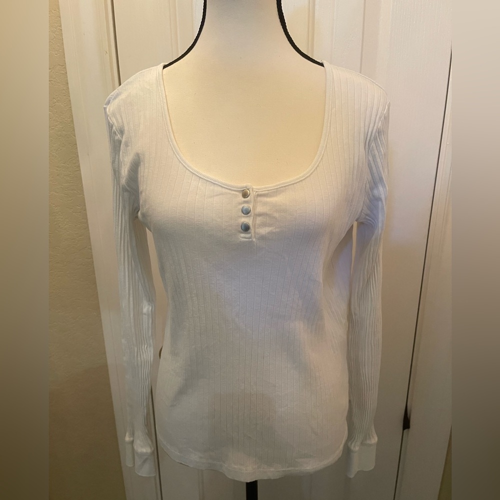 0016. Ralph Lauren White Ribbed Long-Sleeve Henley Top